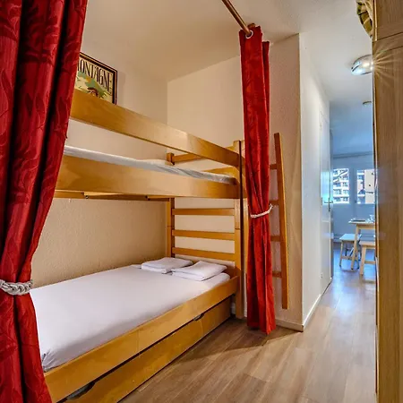 With Balcony & Slope Access * Val Thorens